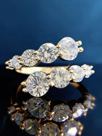 Leona Band Ring