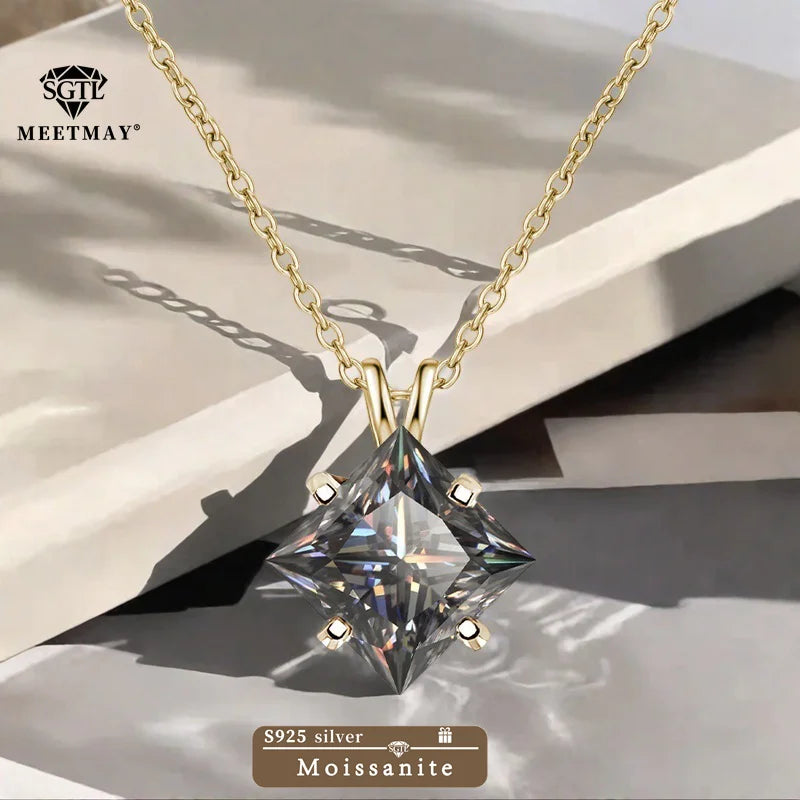 Rhea Princess Pendant Necklace