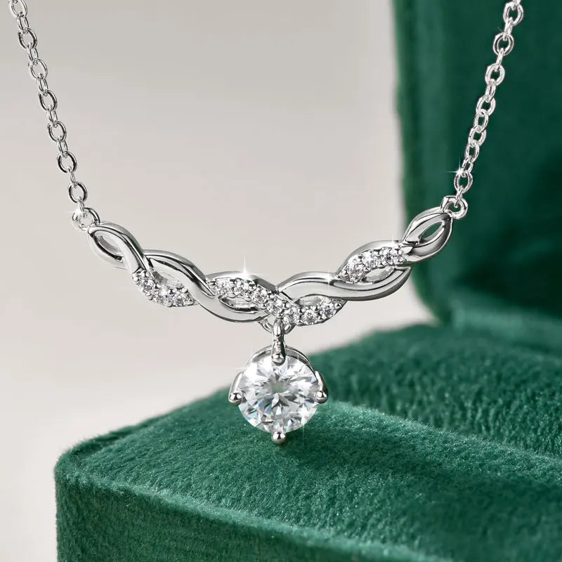 Hestia Pendant Necklace