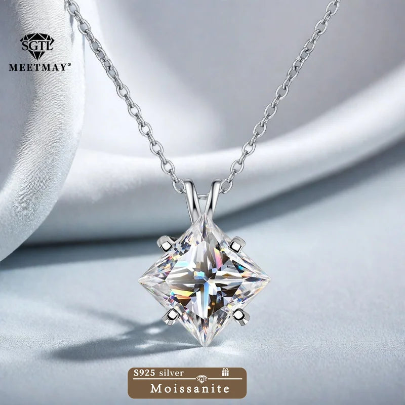 Rhea Princess Pendant Necklace