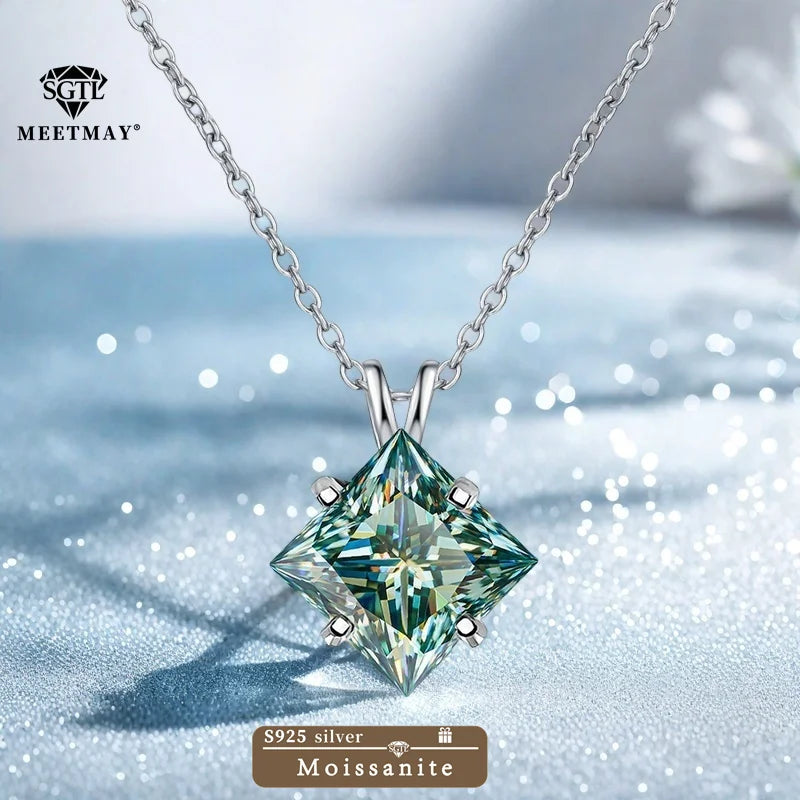 Rhea Princess Pendant Necklace
