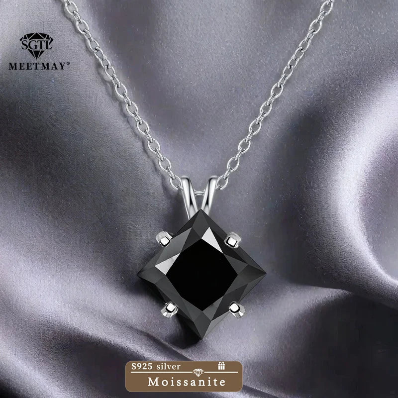 Rhea Princess Pendant Necklace