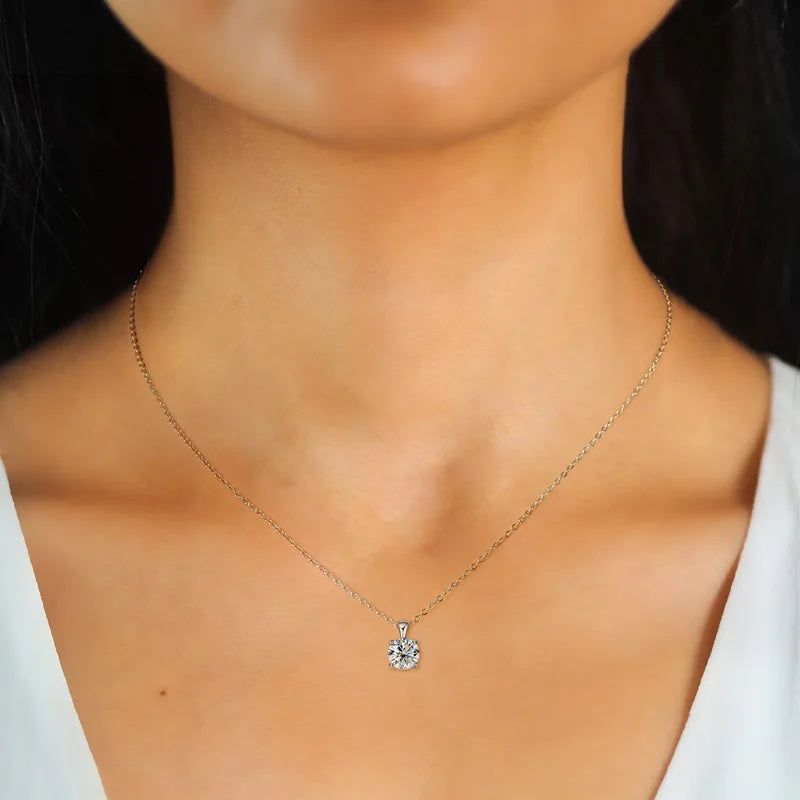 Xanthe Pendant Necklace