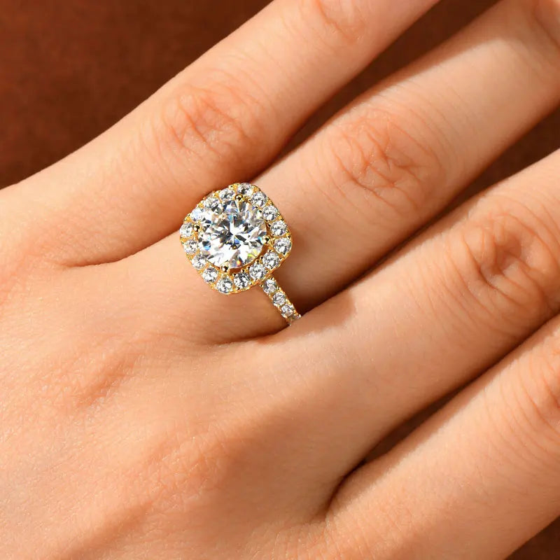 Valentina Halo Ring