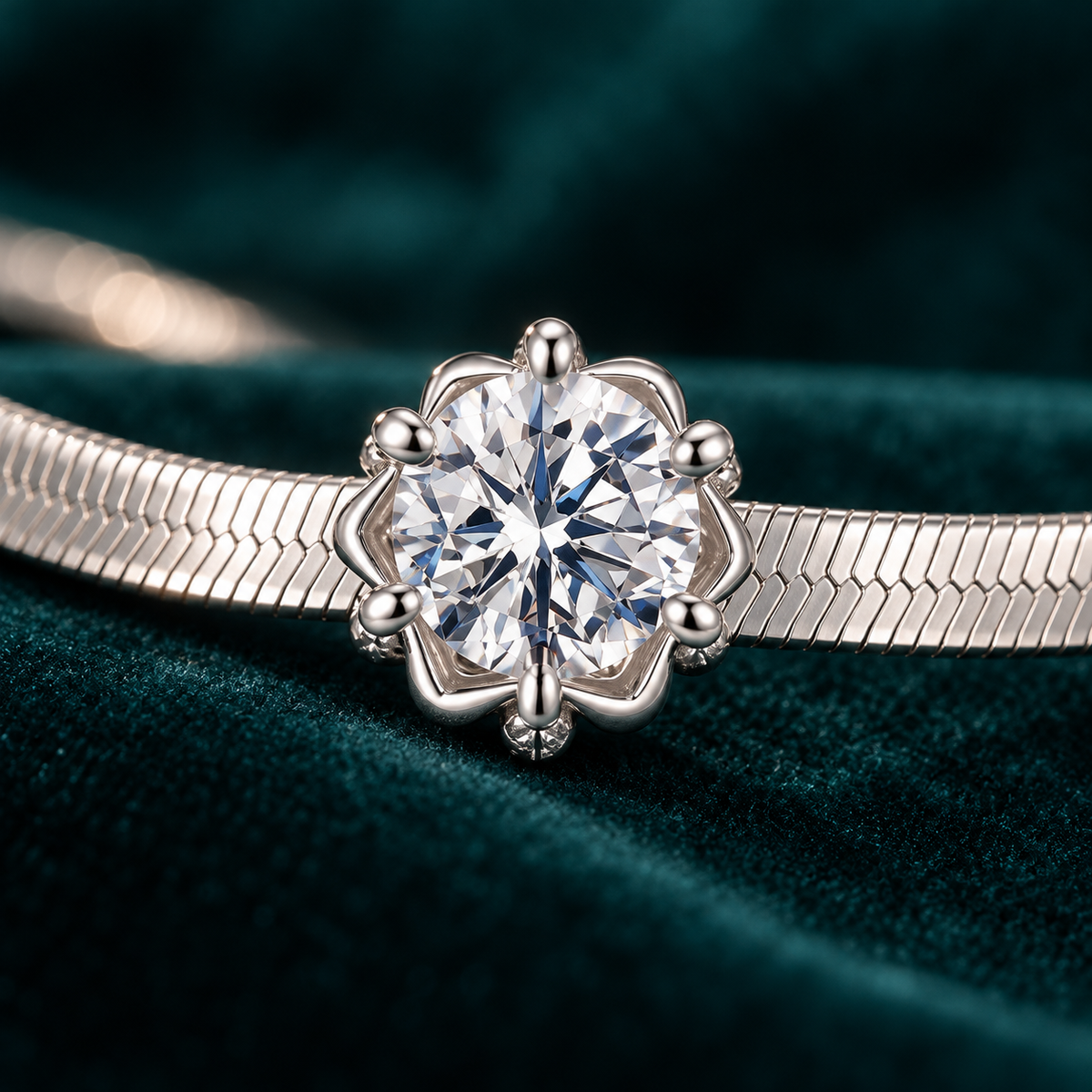 Elara bracelet close-up of the centre stone setting